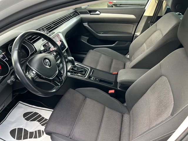 Fahrzeugabbildung Volkswagen Passat Variant 2.0 TDI DSG+Navi+LED+AllwetterLM+