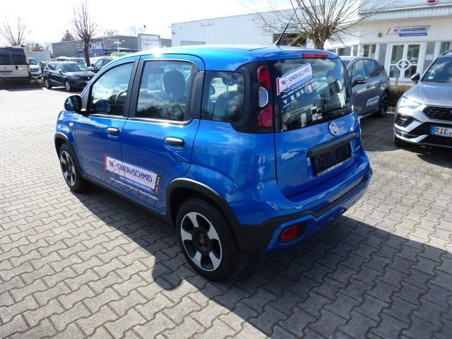 Fahrzeugabbildung Fiat Panda Cross City Plus 1.0 Hybrid + Allwetter