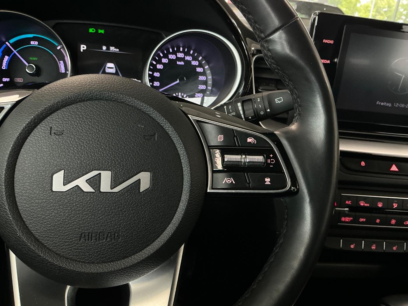 Kia cee'd SW 1.6 PHEV Vision LED+SHZ+2xKlima+LM