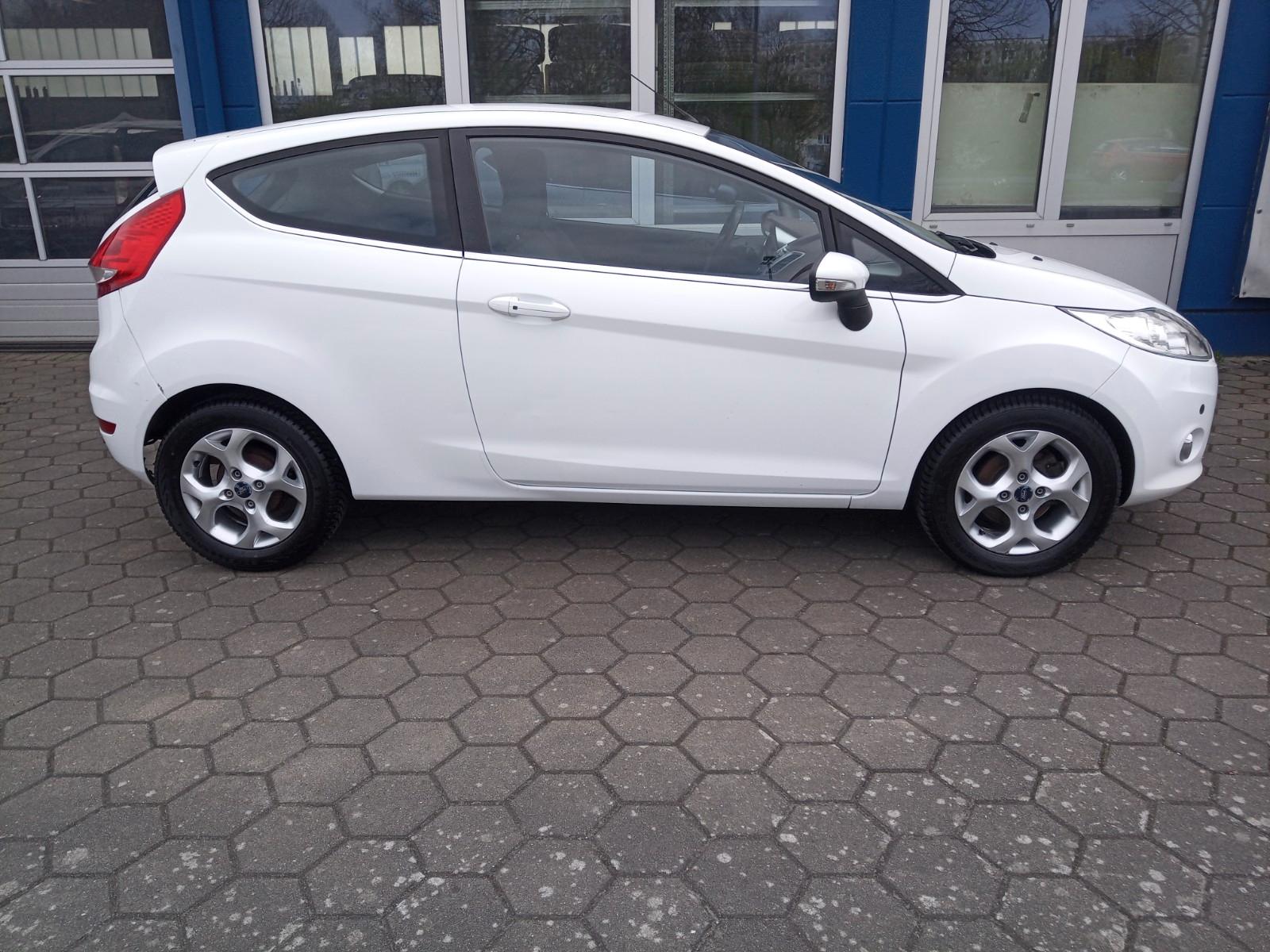 Ford Fiesta Titanium/HU neu