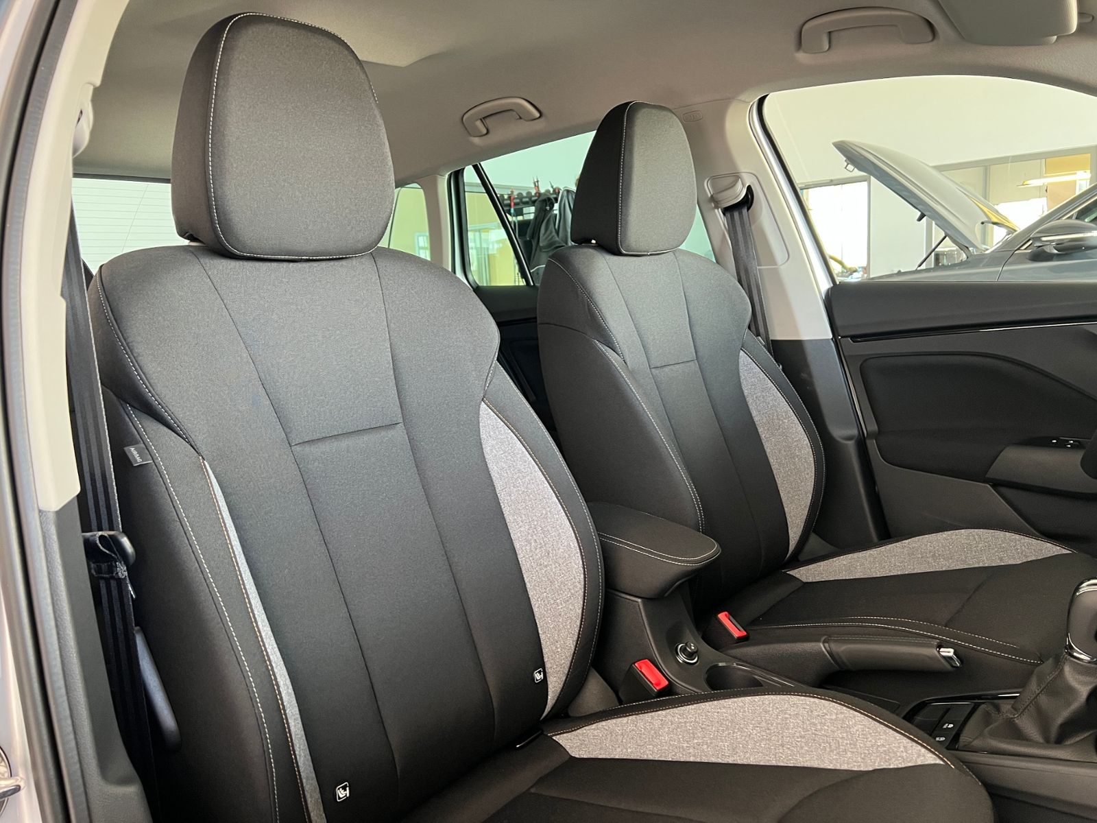 Fahrzeugabbildung SKODA Kamiq Selection 1.0 TSI DSG *LED, ACC, SmartLink