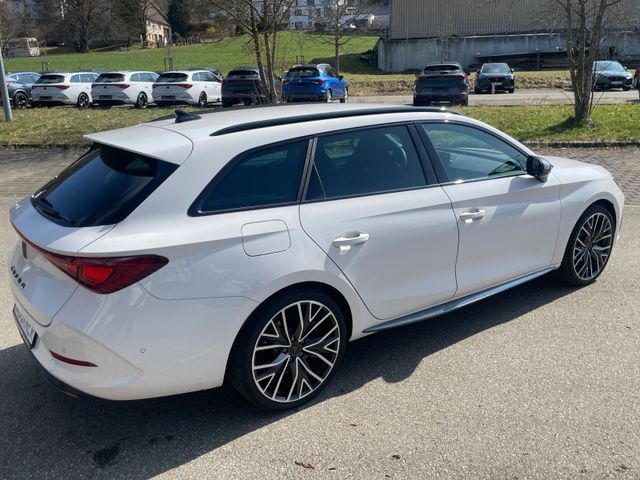 Leon Sportstourer VZ e-Hybrid *Navi/AHK/SHZ*