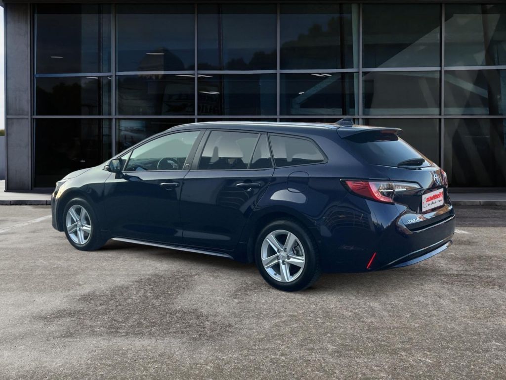 Fahrzeugabbildung Toyota Corolla 1.8 Hybrid Touring Sports Team Deutschla