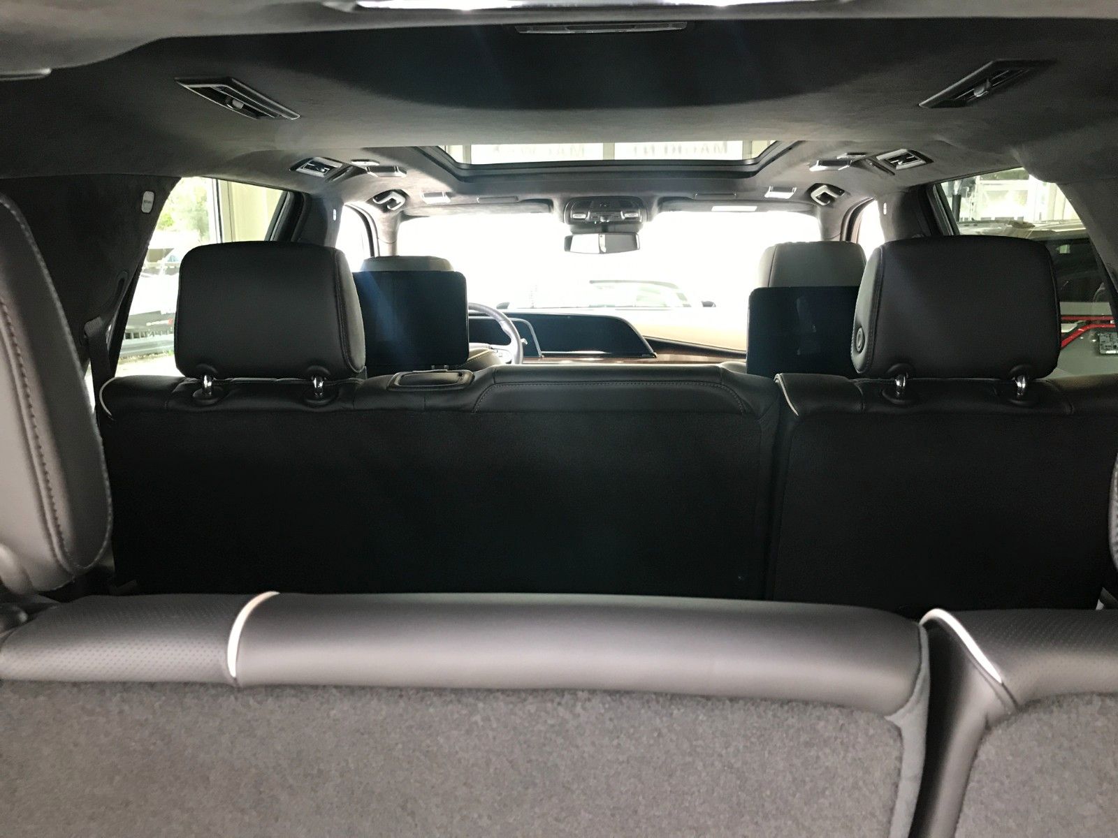 Fahrzeugabbildung Cadillac Escalade Sport Platinum 6.2 V8  4x4