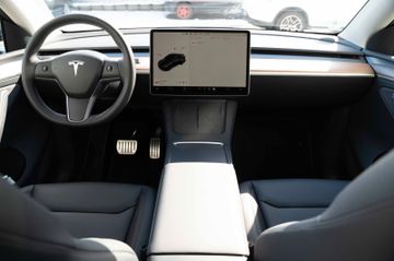 Fahrzeugabbildung Tesla Model Y PERFORMANCE AHK TURBINE 21" SCHWARZ