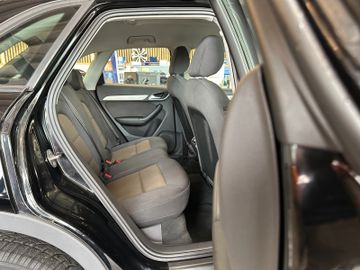 MYAUTOCENTER – Gebraucht- und Jahreswagen mit Werkstattservice in Pfaffenhofen Audi Q3 *1-Hand*Keyless*Tempo*PDC*SitzHZ*