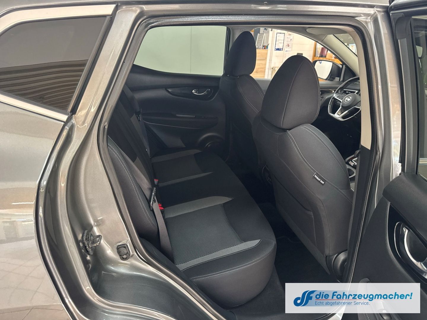 Fahrzeugabbildung Nissan Qashqai Zama Panorama Navi 360 Kamera Mehrzonenk