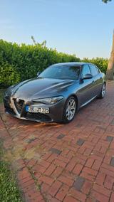 Alfa Romeo Giulia 2.0 Turbo 16V 147kW AT8 Super Super - Alfa Romeo Giulia: Limousine, Super