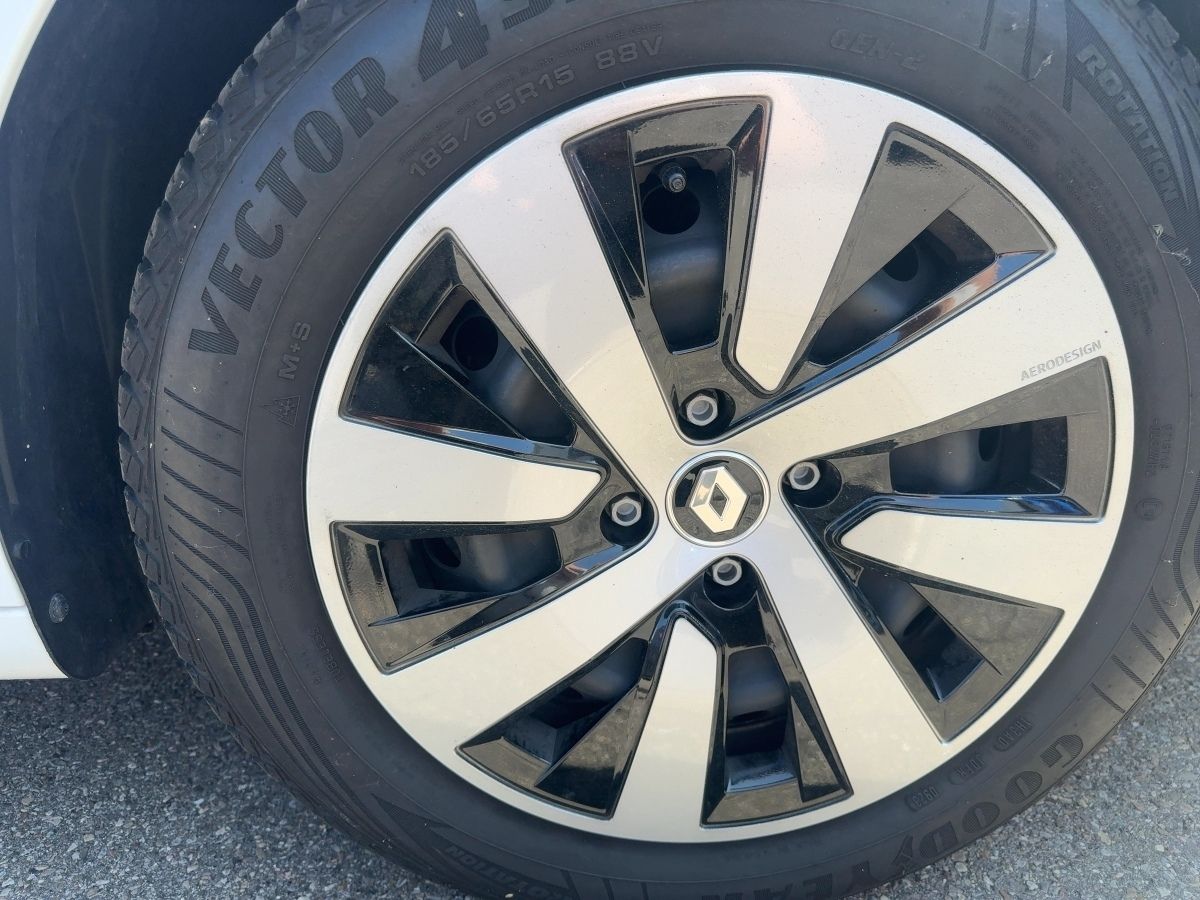 Fahrzeugabbildung Renault Clio EQUILIBRE SCe 65 EPH