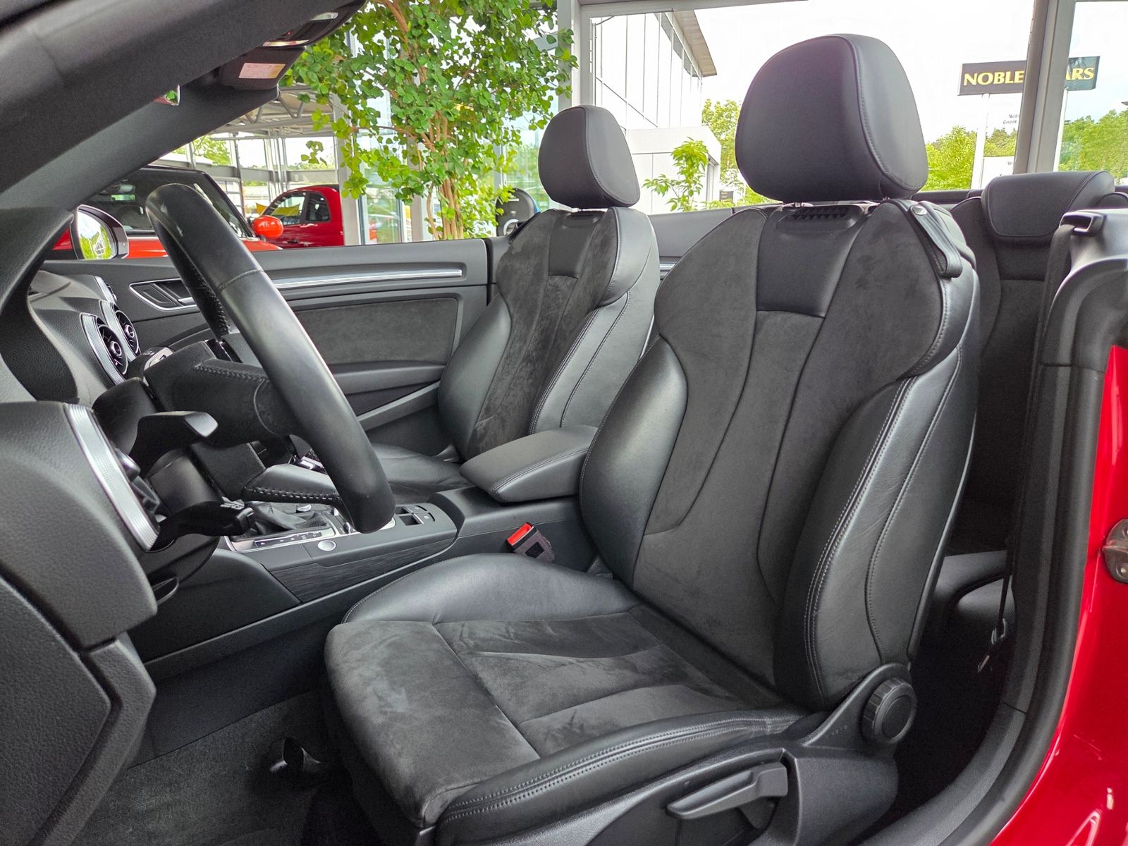 Fahrzeugabbildung Audi A3 Cabriolet 35 TFSI S line sport B&O LED NAV