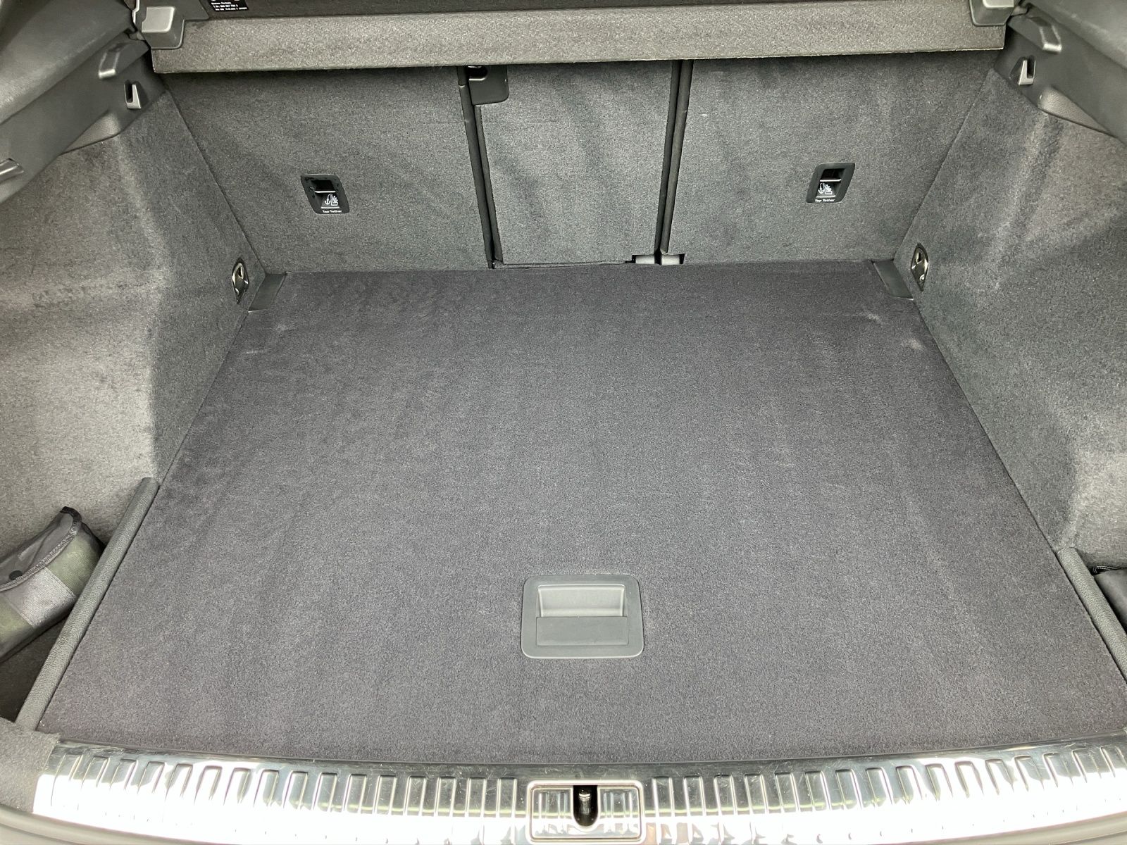 Fahrzeugabbildung Audi Q3 35 TFSI S line