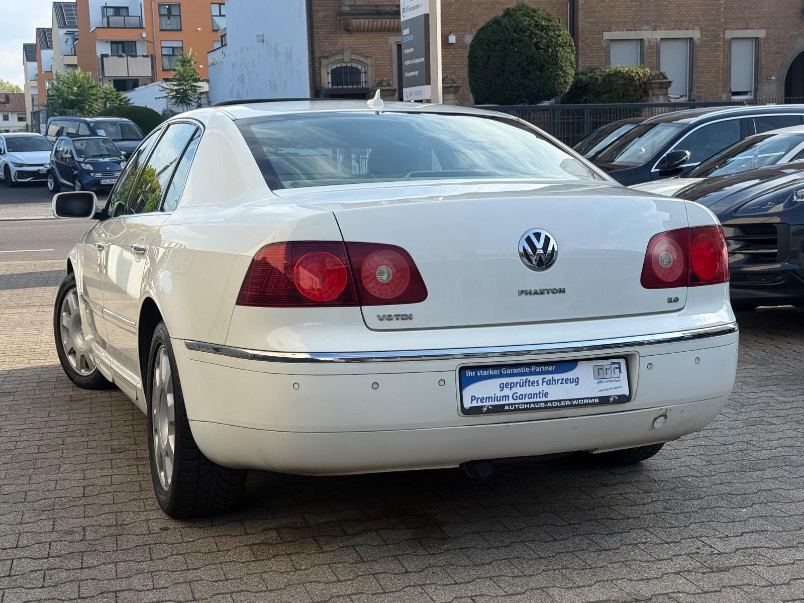 Volkswagen Phaeton V6TDI 4M*2HD*KAM*AUTO*SCHIEB*MASSA+5SITZ