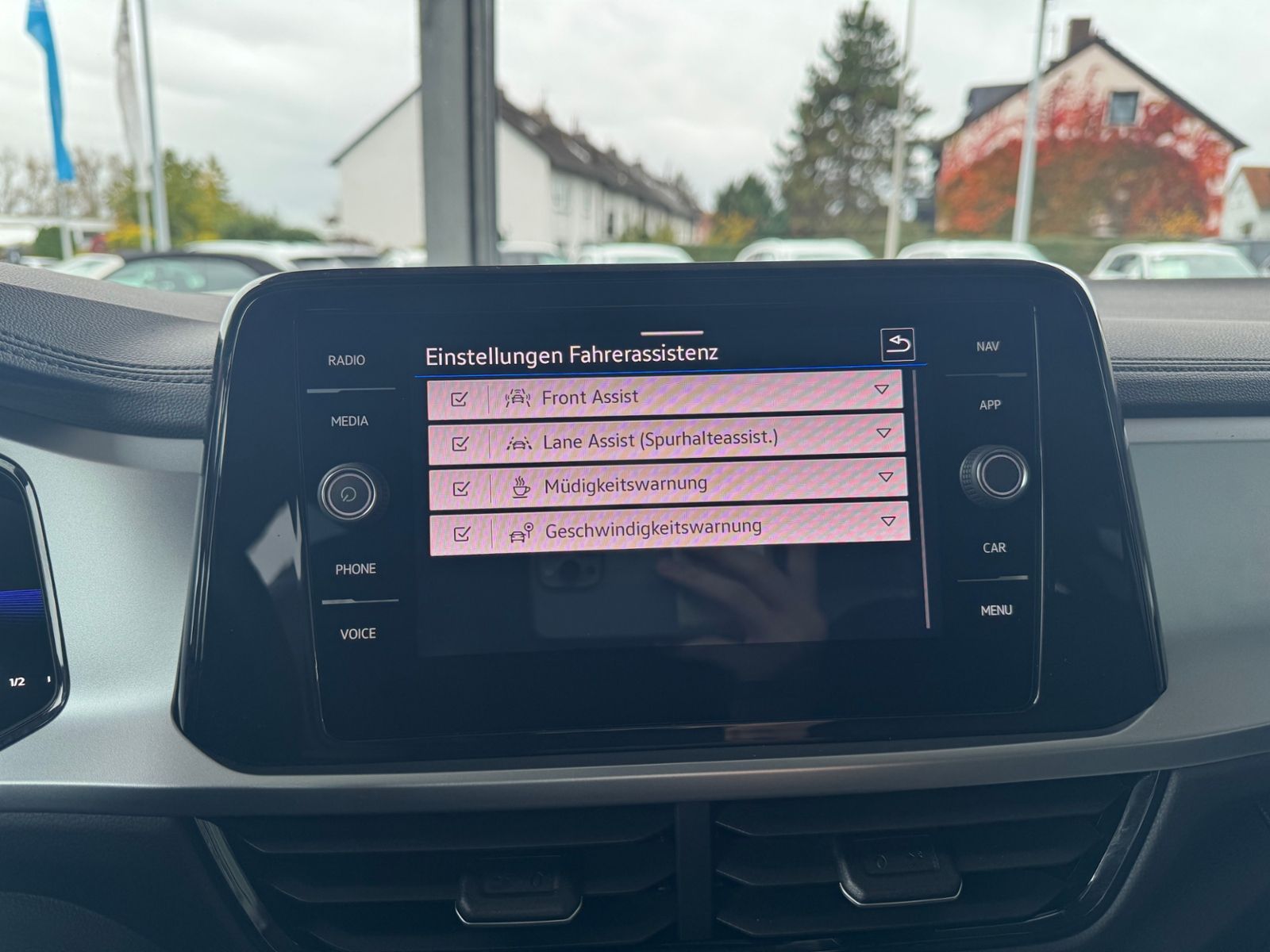 Volkswagen T-Roc - Bild 24