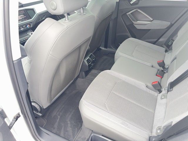 Audi Q3 40 TFSI S-tronic quattro advanced AHK+PANO foto 11