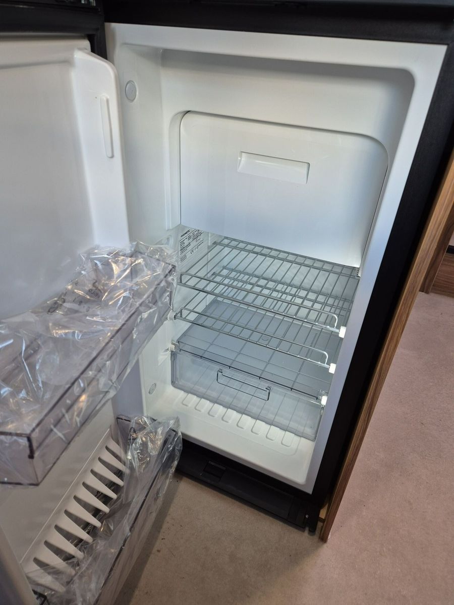 Fahrzeugabbildung Karmann Dexter DE 600 Concept Paket