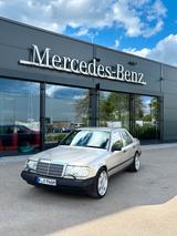 Mercedes-Benz W124 300D Unzerstörbarer 3.0... - Mercedes-Benz 300: D W124