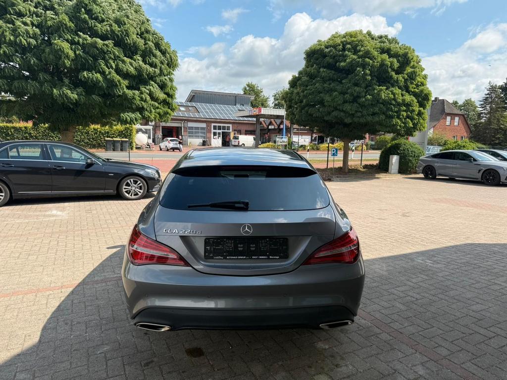 Mercedes-Benz CLA 220