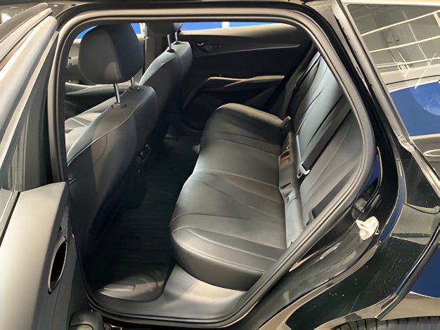 BYD SEAL 6