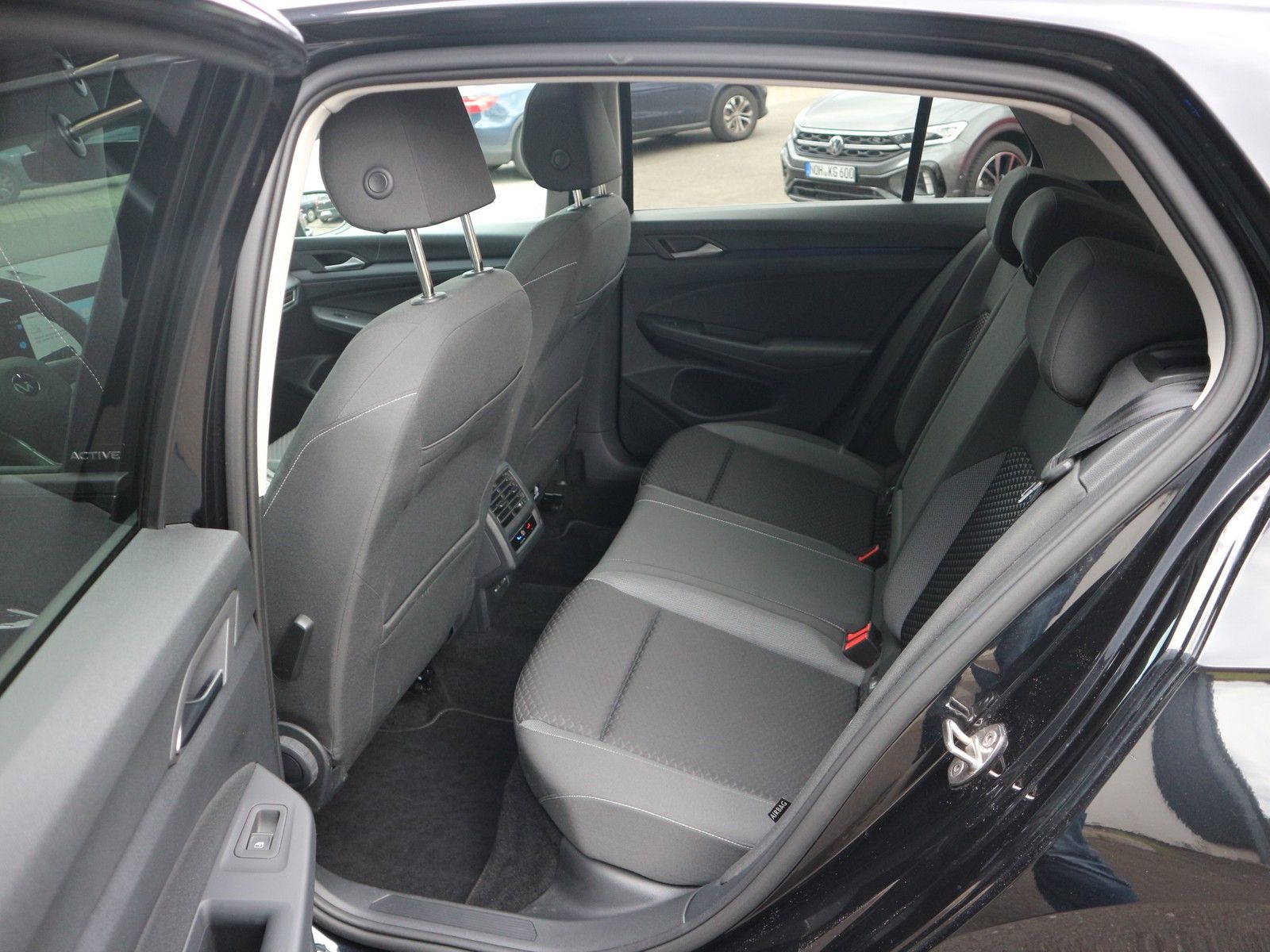 Volkswagen Golf - Bild 8