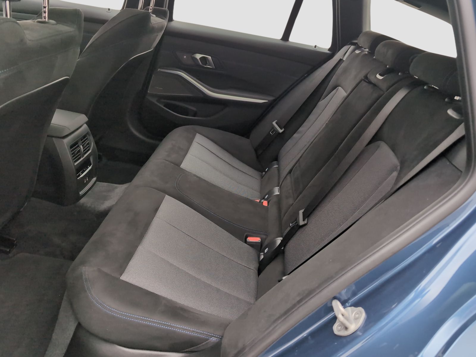 BMW 330 - Bild 9