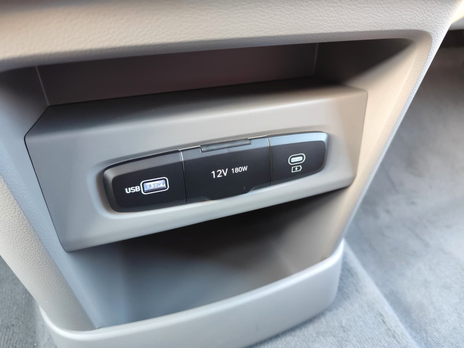 Hyundai Staria – Bild 27