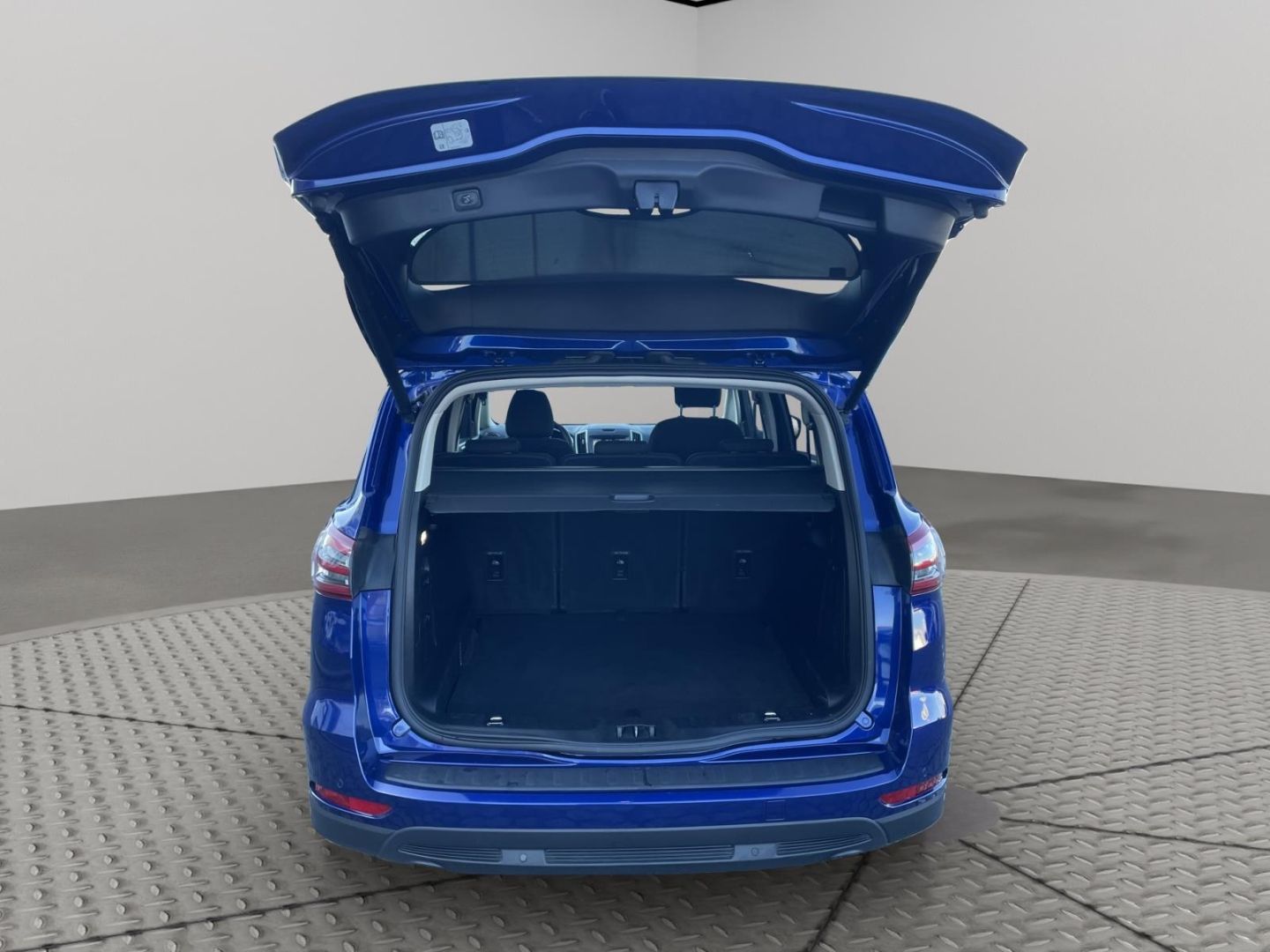 Fahrzeugabbildung Ford S-Max Titanium Navi El. Heckklappe Apple CarPlay