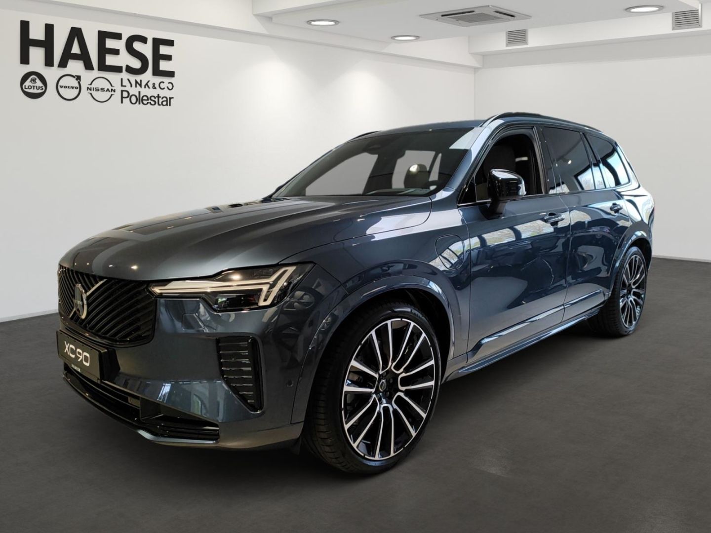 Volvo XC90 Plus Dark Recharge Plug-In Hybrid AWD 7-Sit