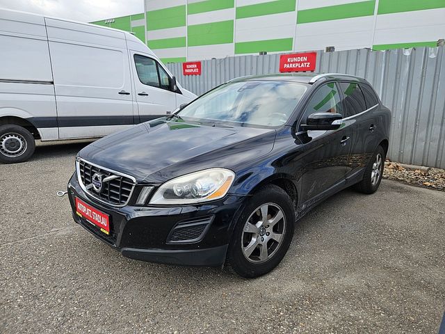 Volvo XC60 2,4D AWD Summum Geartronic LEDER PANORAM...