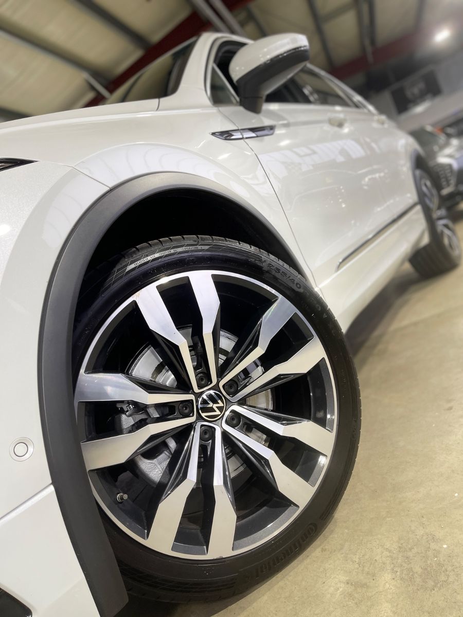 Volkswagen R-LINE 4MOT 245 PS SHZ HINTEN PANO AHK foto 2
