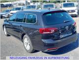Volkswagen Passat VARIANT 2.0TDI DSG SHZ/CAM/ACC/DIGITALCO - VW Passat Variant in Oldenburg