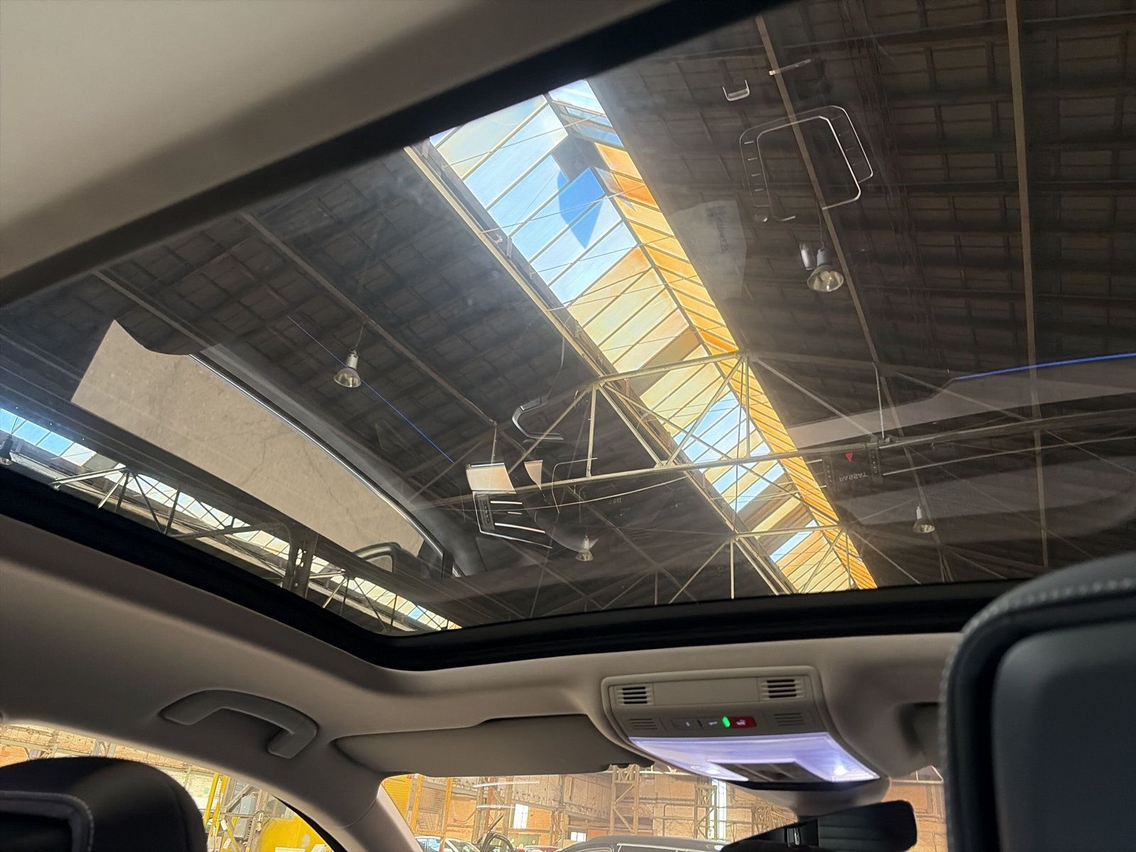 Fahrzeugabbildung Volkswagen Passat Variant 2.0 TDI AppConnect SHZ ACC