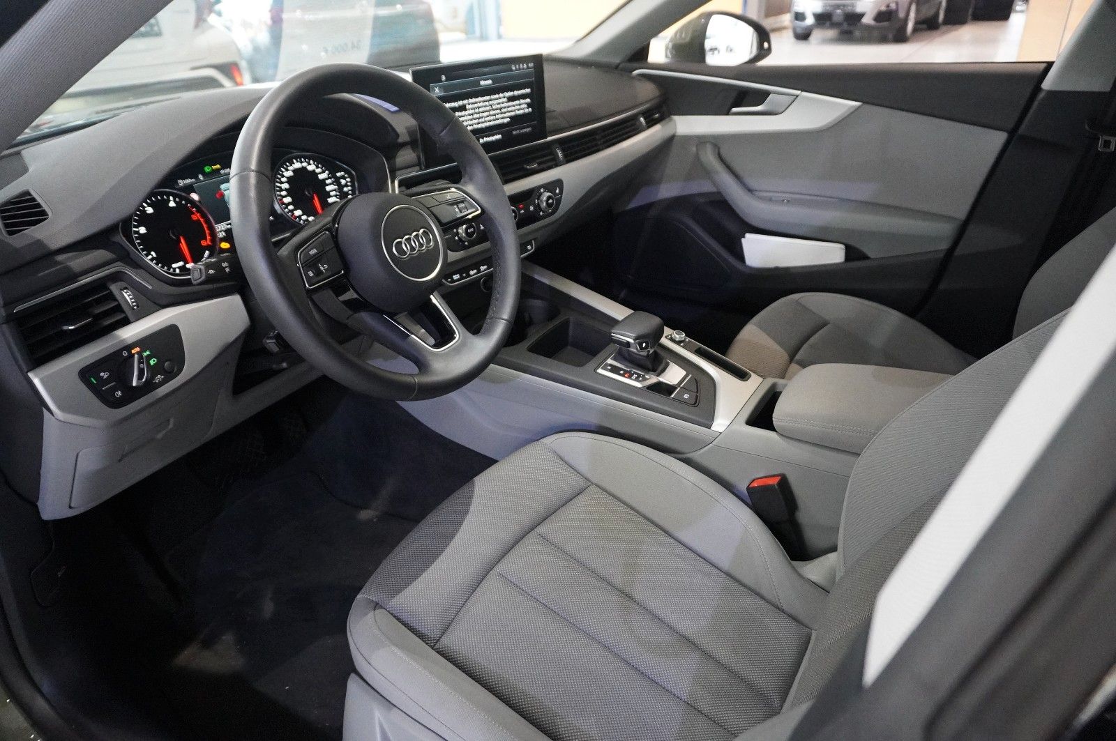 Fahrzeugabbildung Audi A5 Sportback 35 TDI S-TRONIC NAVI/LED/SHZ/DAB+