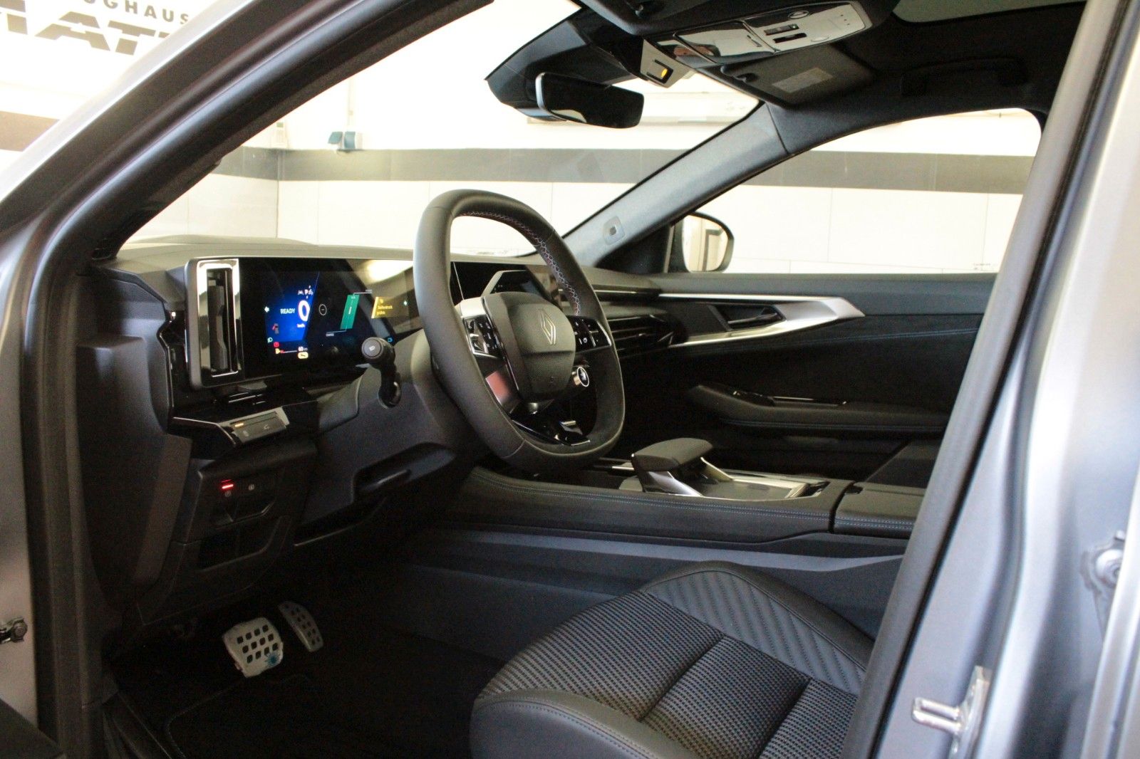 Fahrzeugabbildung Renault Espace E-Tech Full Hybrid 200 Esprit Alpine 5 S.