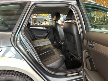 Audi A4 *3-ZONEN*MEMORY*StzHZBelftg*TEMPO*AHK*LEDER*