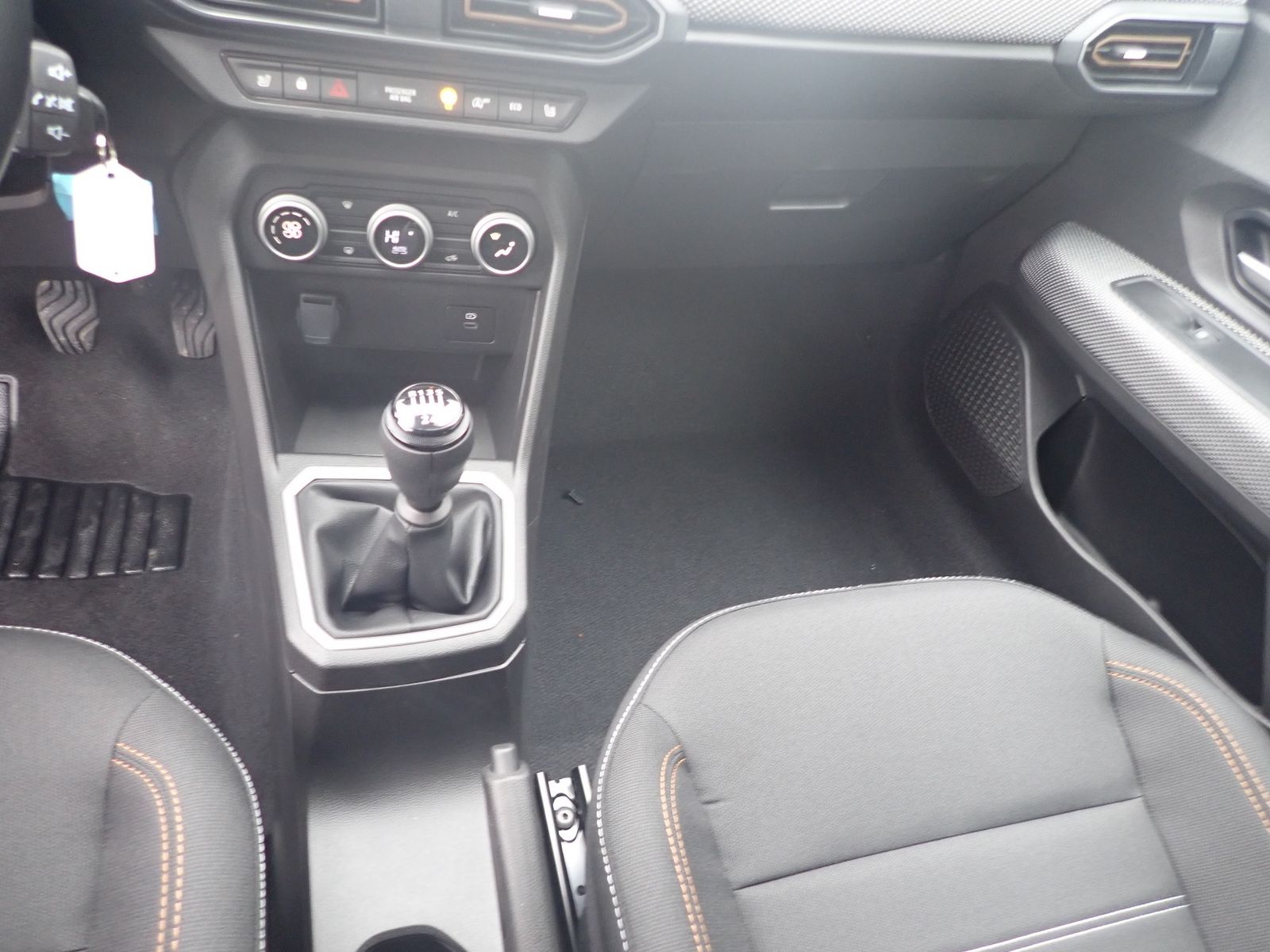 Fahrzeugabbildung Dacia Sandero Stepway Expression TCe 90