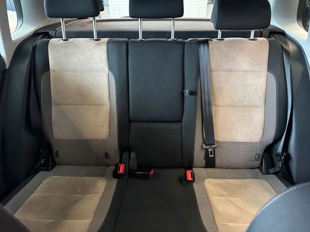 Volkswagen Tiguan Sport & Style 4Motion *2. Hand*Klima*Navi