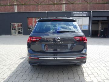 Volkswagen Tiguan - 5