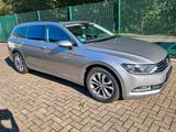 Volkswagen VW Passat B 8 Variant 2,0 TDI Komfort - VW Passat Gebrauchtwagen in Hagen