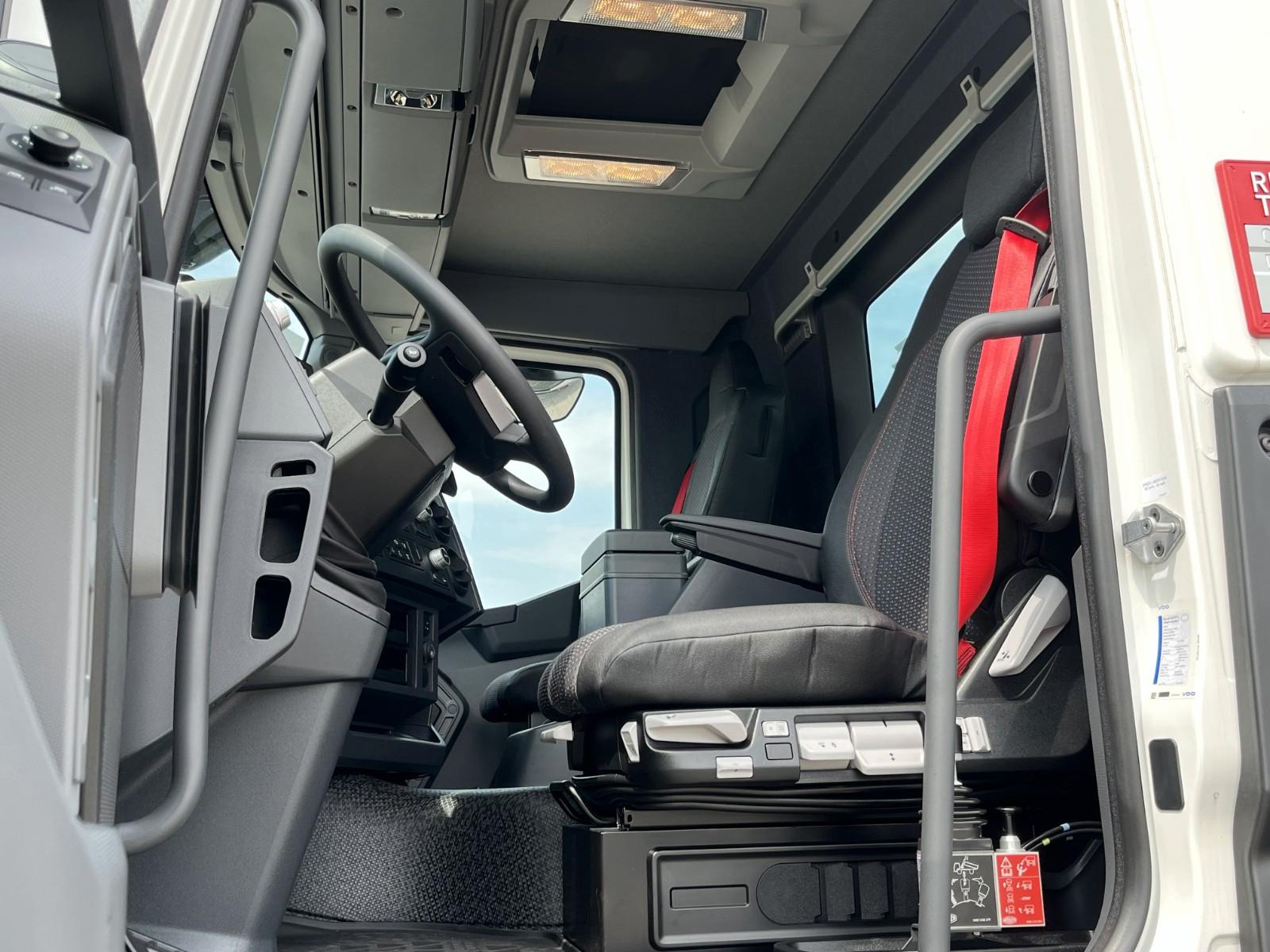 Renault C480 DayCab 8x4 Optibrake+ Meiller DSK Bordmatik