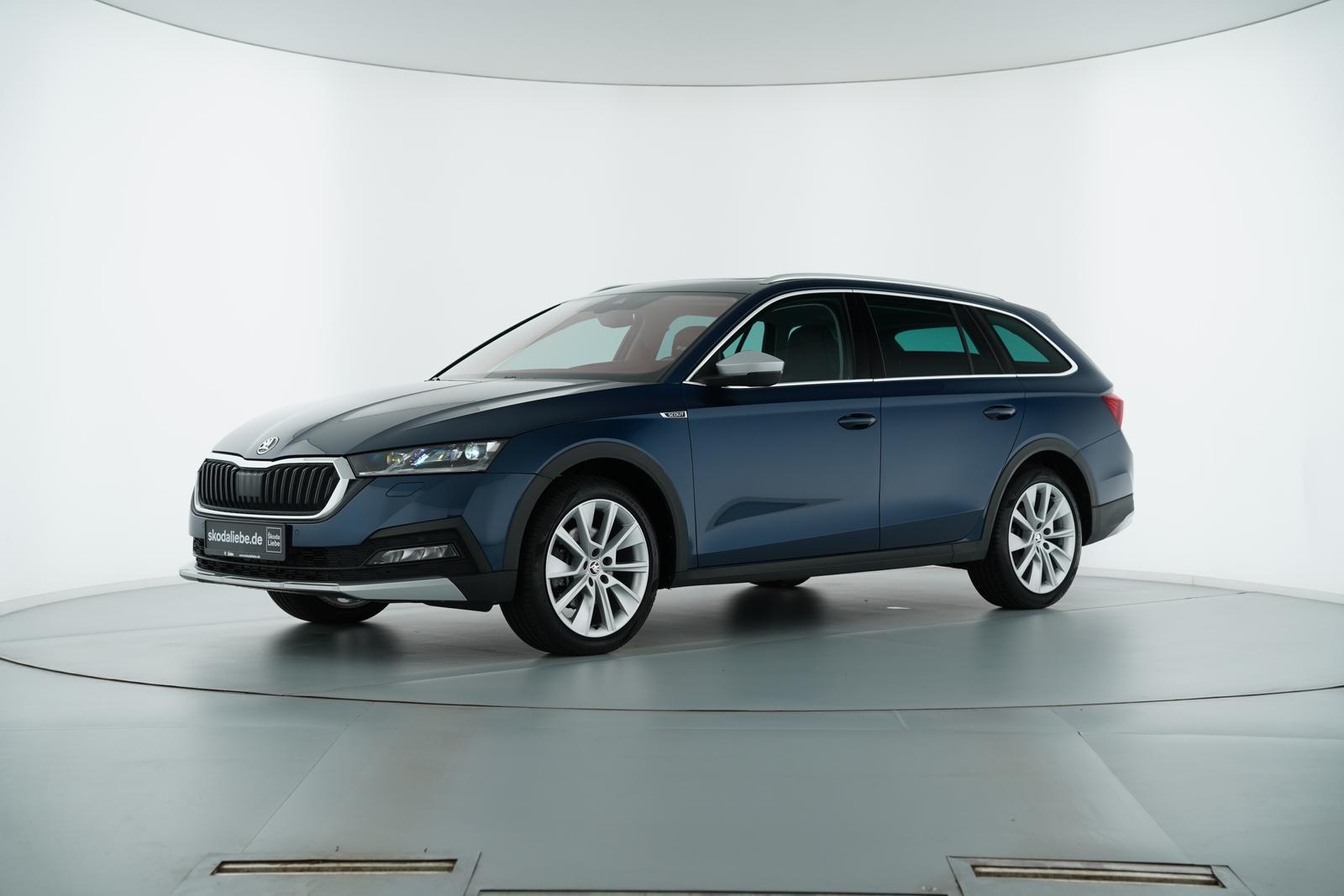 Skoda OCTAVIA COMBI SCOUT 2.0TDI DSG 4X4 PANO+E-SITZE