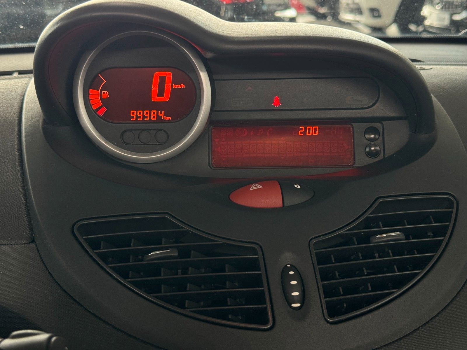 Fahrzeugabbildung Renault Twingo 1.2 Expression "Klima DAB 16"LM Tempomat"
