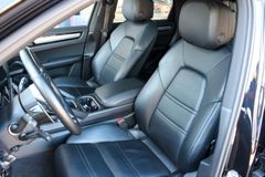 PORSCHE Cayenne / SPORT DESIGN PAKET / BOSE / MEMORY
