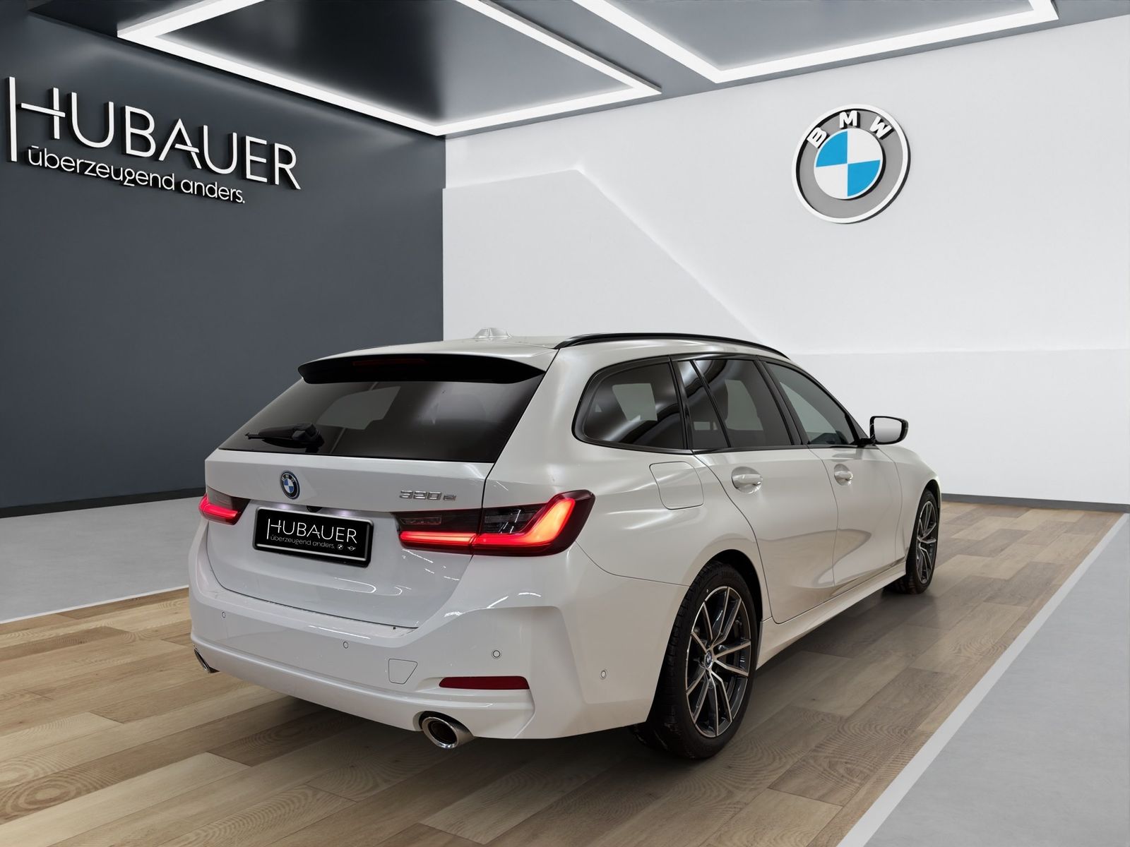 BMW 320e Touring [BSI Paket (3J/40.000km)] imagem 3