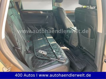Volkswagen Touareg - 12