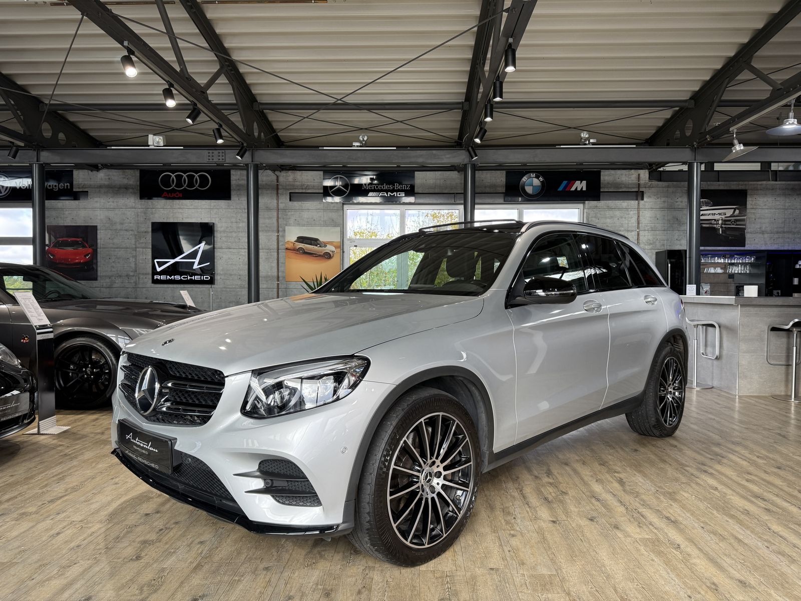MERCEDES-BENZ GLC 220 d 4Matic AMG Line*PANO*AHK*LED*KAMERA*