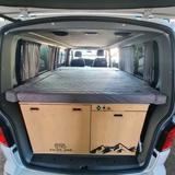 Volkswagen Camper T6 lang mit Hochdach und Küche - Kastenwagen mit 5 Schlafplätzen