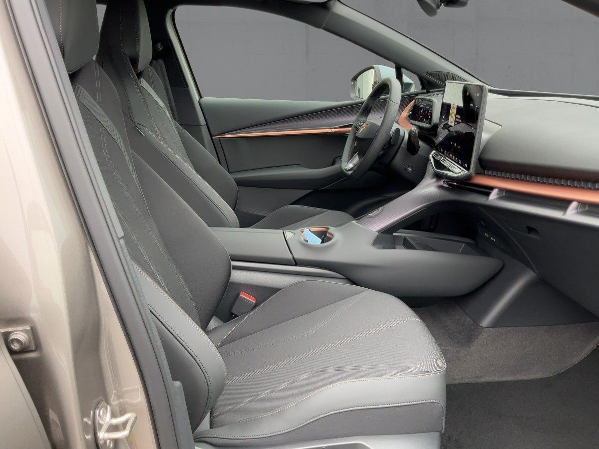 Cupra Tavascan - Bild 12
