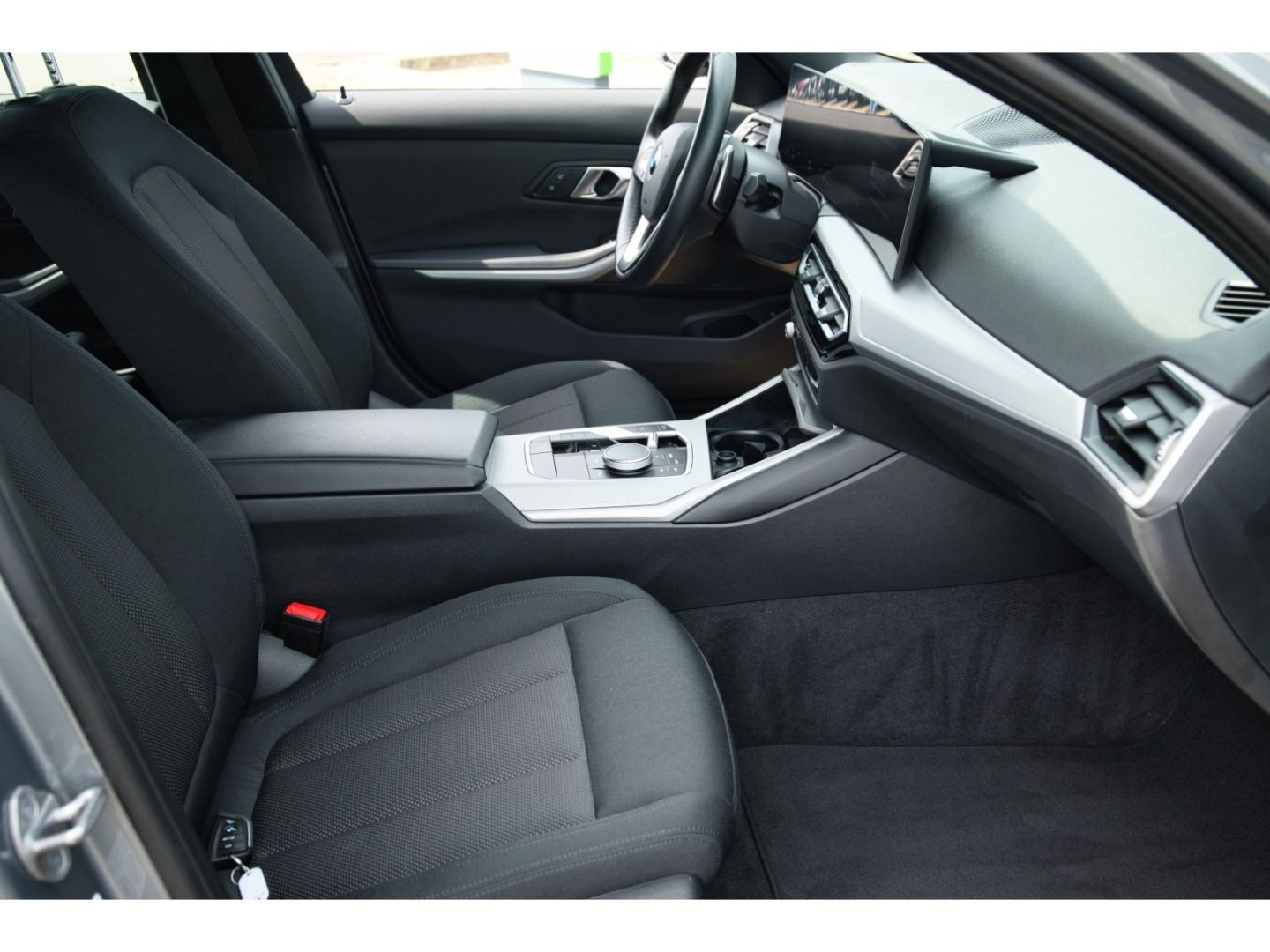 BMW 318 d Touring Navi LED ACC SHz DAB Apple CP foto 18