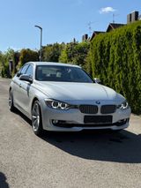 BMW 328i Modern Line Modern Line F30 - BMW 328 aus 2012: 328i
