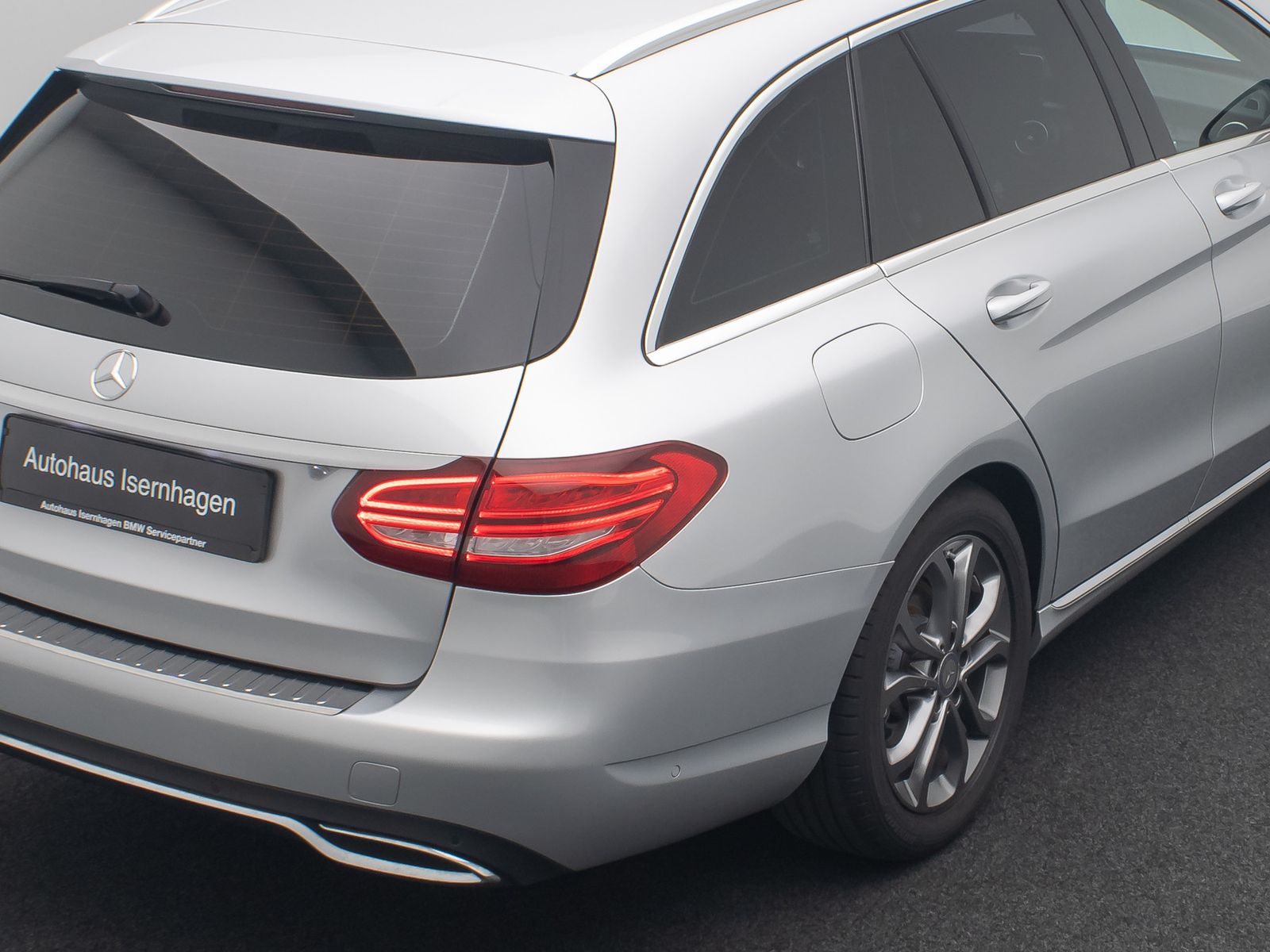 Fahrzeugabbildung Mercedes-Benz C 250 BlueTec PDC AHK Tempomat HiFi LED Businnes